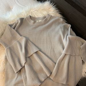 Long sleeve sweater with flare sleeves